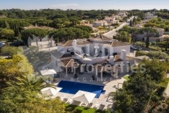 FANTASTIC VILLA IN QUINTA DO LAGO TO RENT