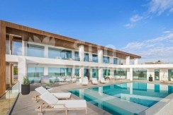 CONTEMPORARY VILLA IN MONTE REI FOR SALE