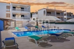 CHARMING VILLA IN ALBUFEIRA FOR SALE