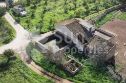 LARGE PLOT WITH 3 RUINS TO DEVELOP NEAR VILAMOURA