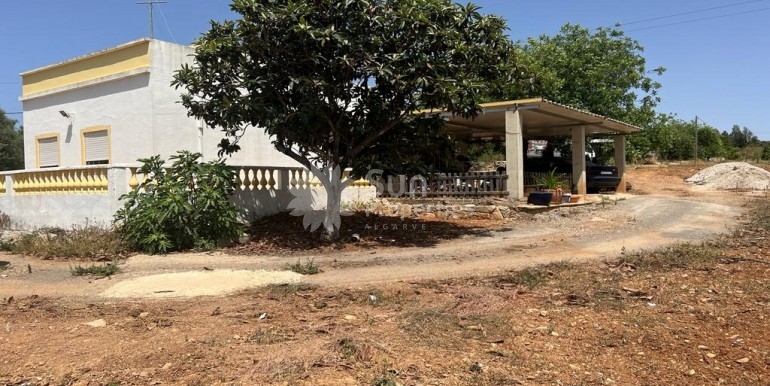 8330d320-9a0a-4e5a-b1d8-fadb2b7285fd