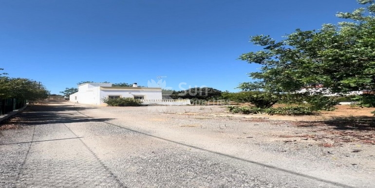 aadbe928-9a8b-4826-a0d9-a605bdbb47a5