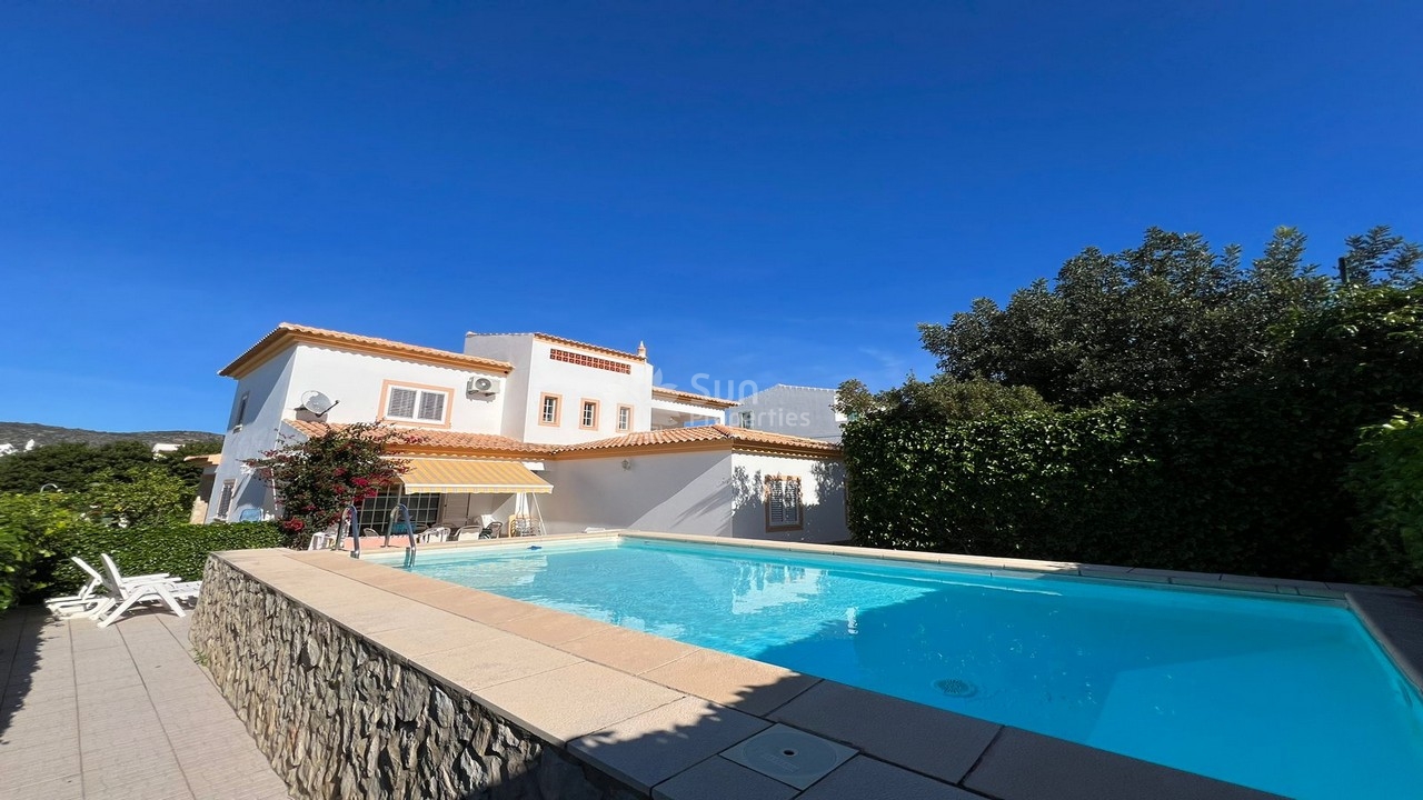 FANTASTIC VILLA NEAR MONCARAPACHO FOR SALE