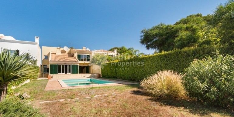 1185a67a-35fe-4e3b-94f7-6413e609ac7f