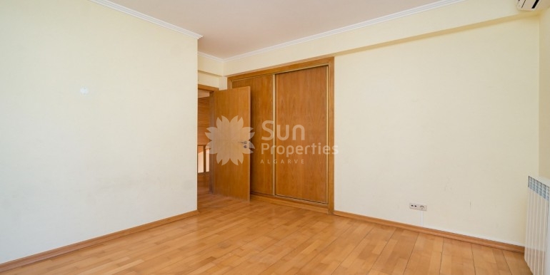 45921846-dd9e-43cb-81f6-3743aaf9f892