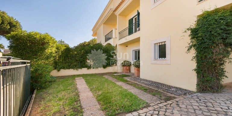 6126d3ab-1e1e-4144-8bbd-89a1367ba571