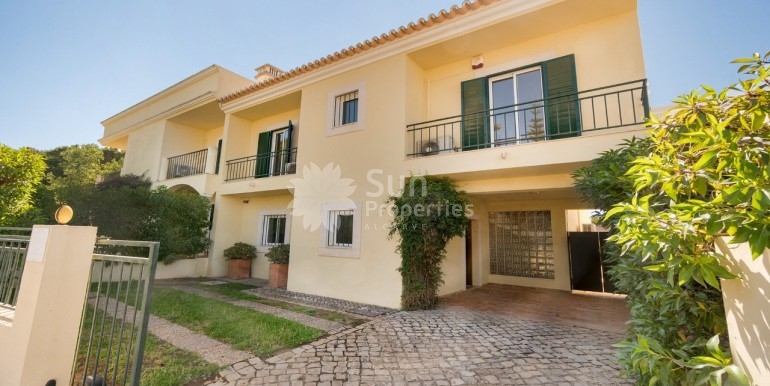 ae444bac-684c-42cf-ba17-3580c688ee95