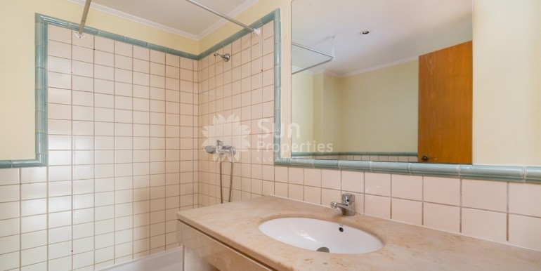 c3d3a2ad-1e3d-4103-9f09-1abe87b01f00