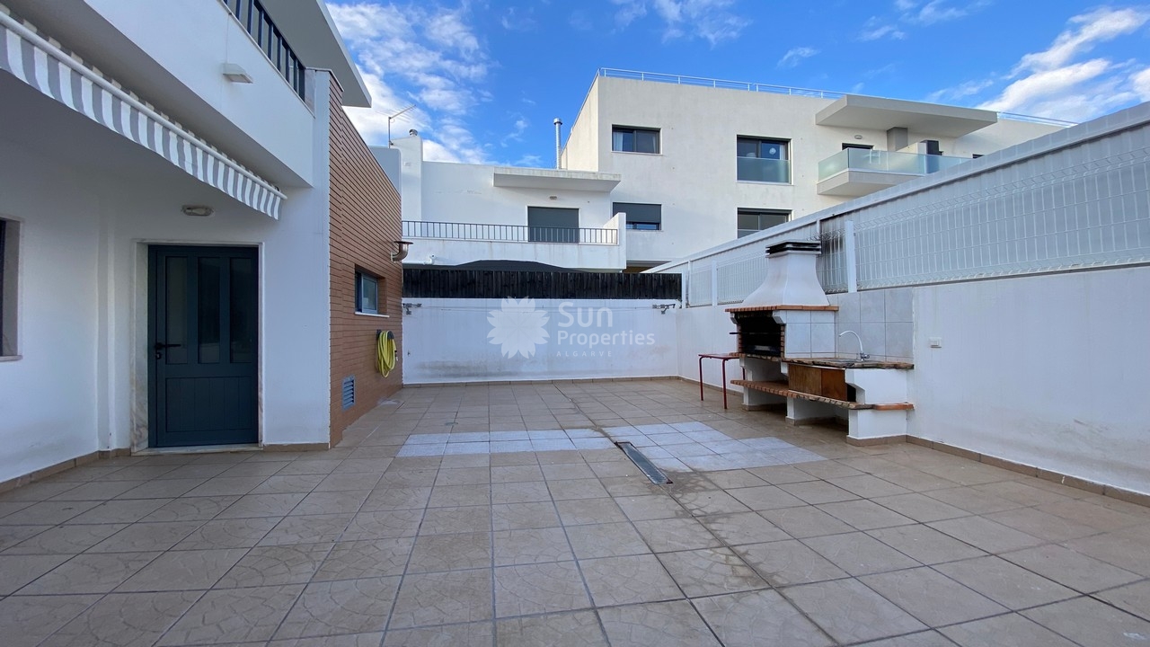 MODERN TOWNHOUSE IN SAO BRAS FOR SALE