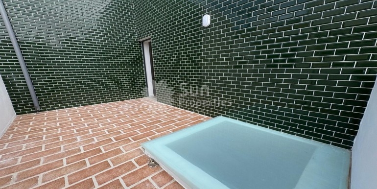 583a4b4f-679c-474e-b7c3-457a57bcd9fd